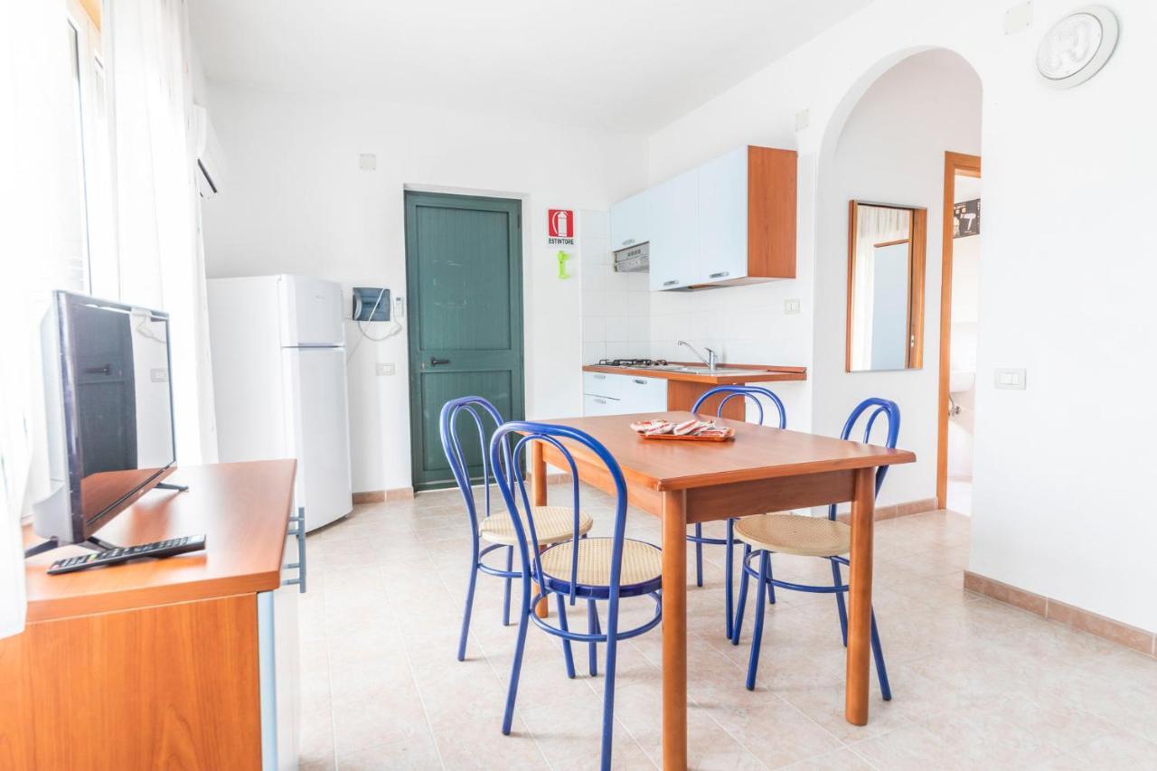 Residence Li Cylentos Policastro Scario A 2 Passi Dal Mare Policastro Bussentino Bagian luar foto