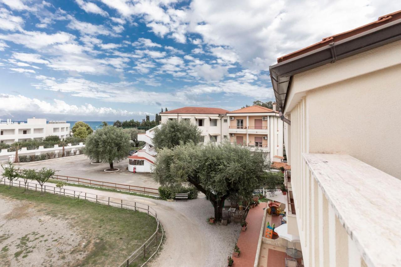 Residence Li Cylentos Policastro Scario A 2 Passi Dal Mare Policastro Bussentino Bagian luar foto